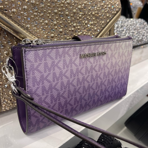 MICHAEL KORS JS Lg Ombré Signature Logo Double Zip Wristlet Wallet 
Dark Purple - Picture 2 of 16